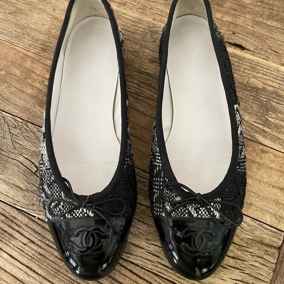 Chanel Tweed Ballet Flats - Picture 1 of 2